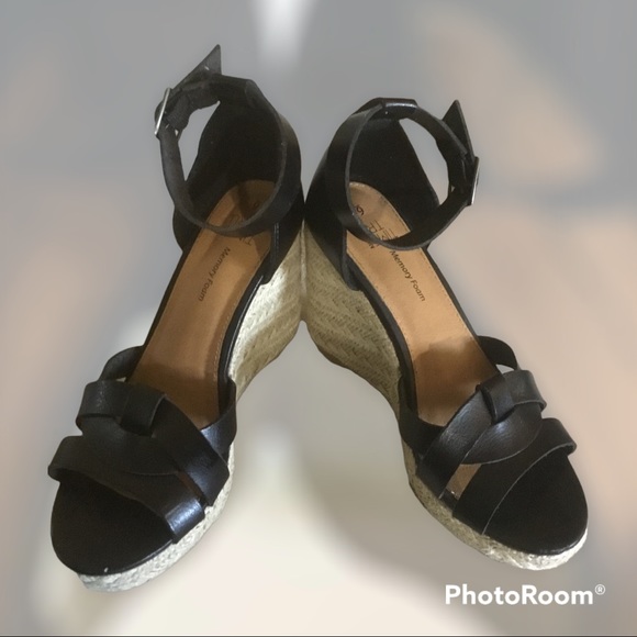 Black Wedge Sandals - Picture 2 of 4